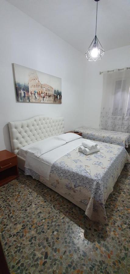 روما Alloggio Turistico Di Fuoco C الغرفة الصورة